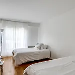 Spacious Parisian Flat - Eiffel Tower